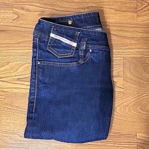 DIESEL MATIC LOW RISE SKINNY STRETCH DARK WASH 26W 30L